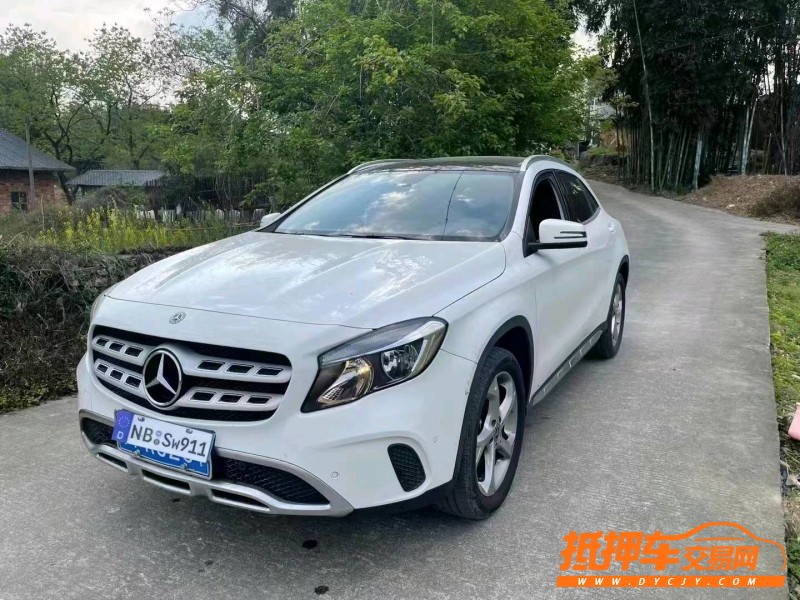 佛山19年奔驰GLA2