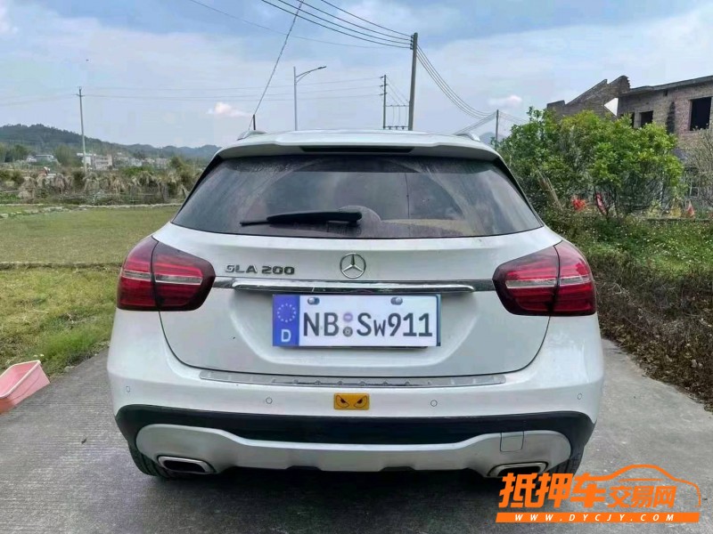 佛山19年奔驰GLA7