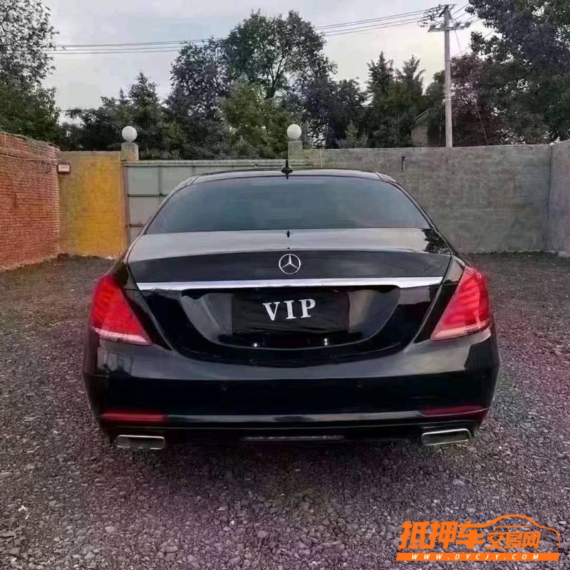 济宁13年奔驰S4