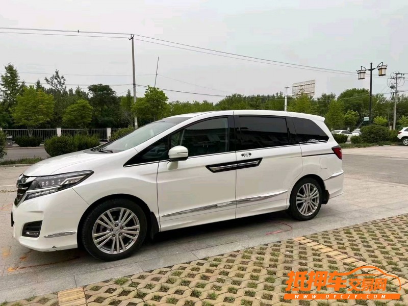 烟台18年本田艾力绅3