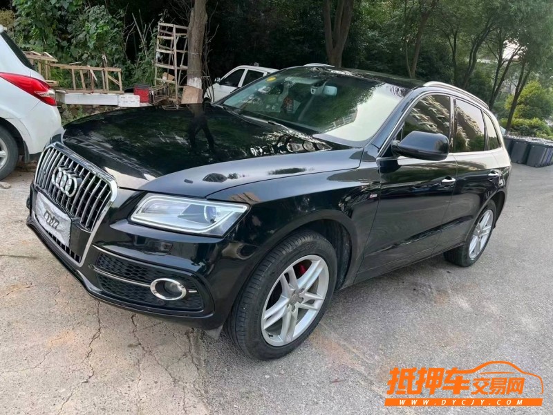 武漢18年奧迪Q58