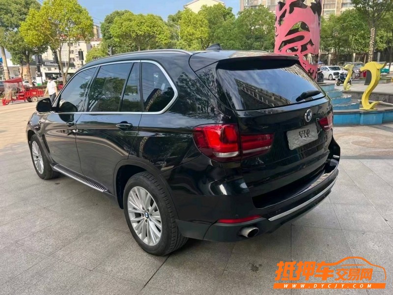 武漢17年寶馬X53
