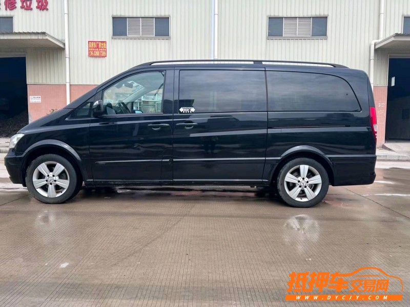 东莞13年奔驰威霆3