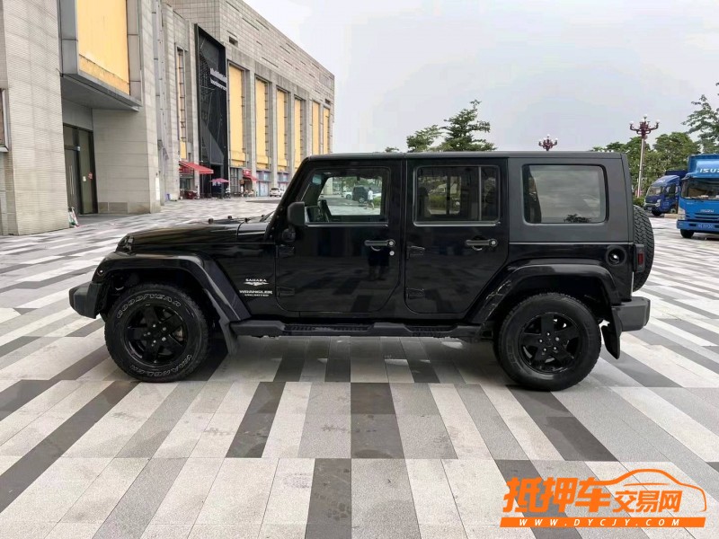 佛山11年Jeep牧馬人9
