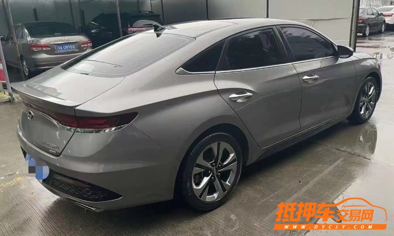 佛山19年现代菲斯塔1