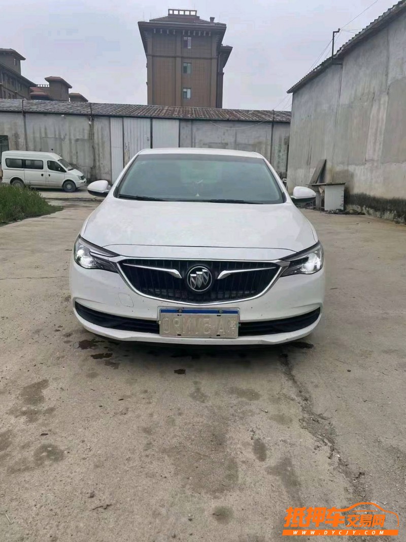 烟台18年别克英朗1