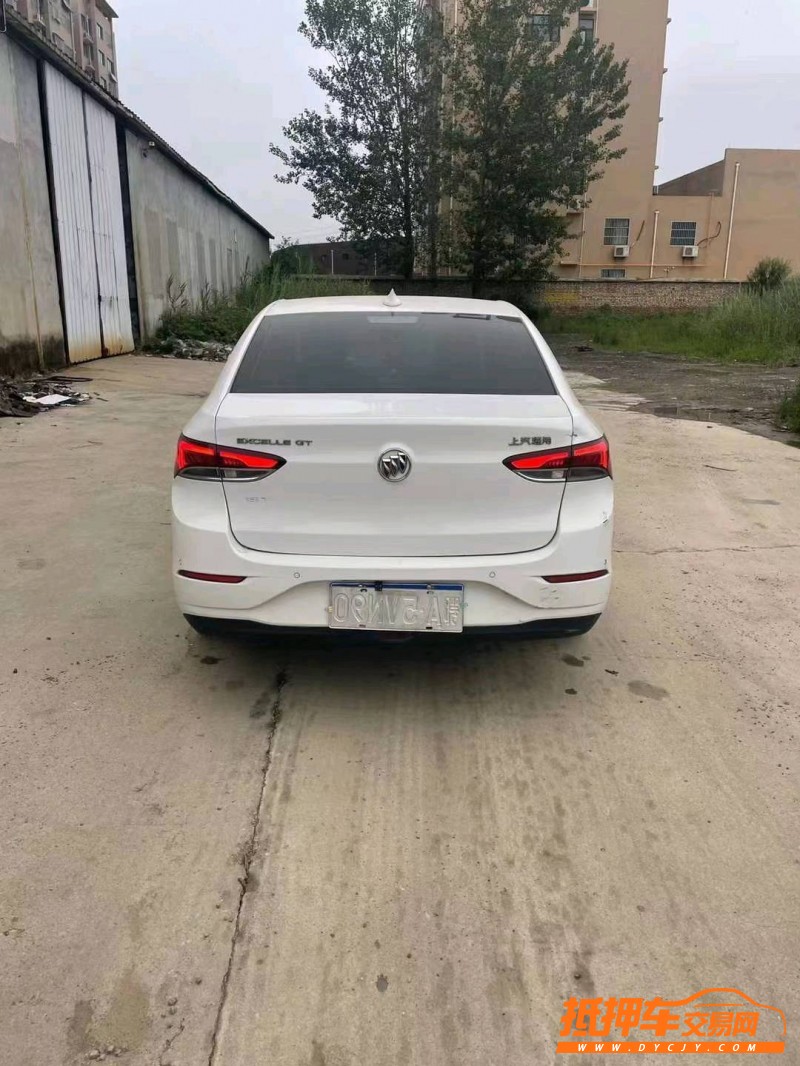 烟台18年别克英朗8