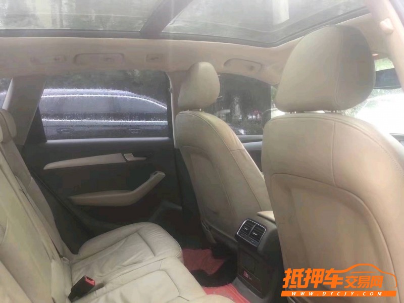 煙臺11年奧迪Q58
