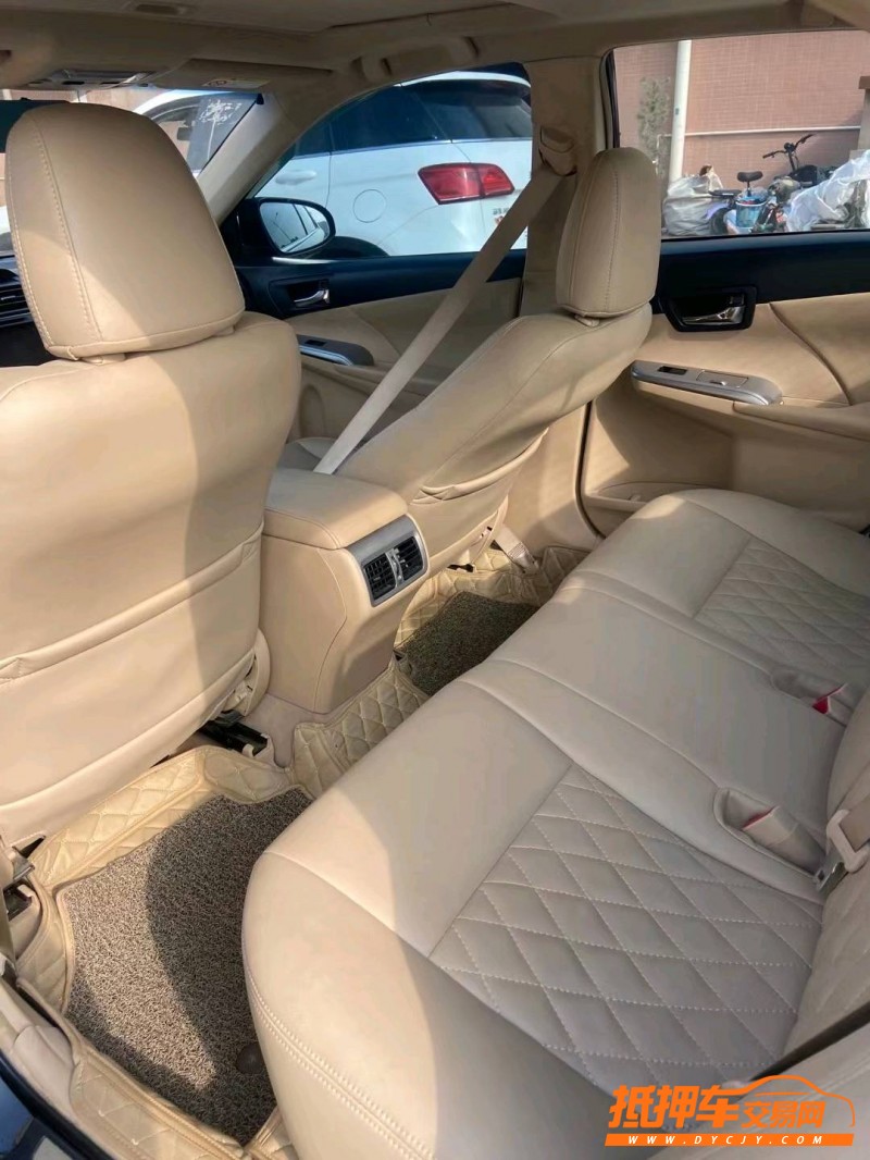 东莞12年丰田凯美瑞5