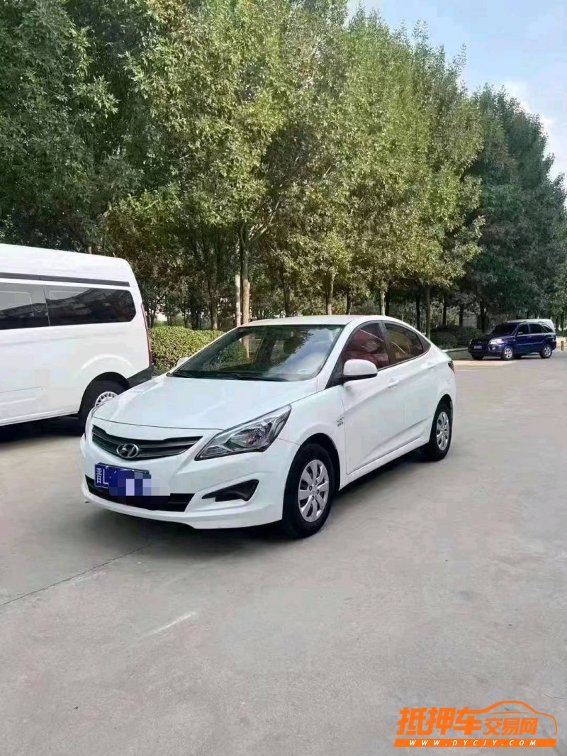 北京16年现代瑞纳2