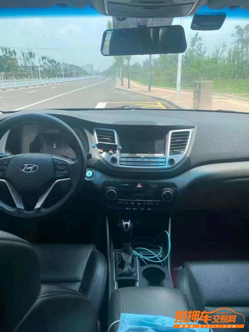 潍坊17年现代途胜5