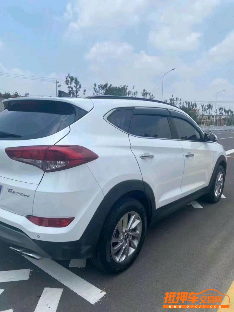 潍坊17年现代途胜8