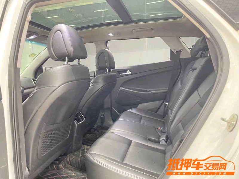 济宁16年现代途胜4