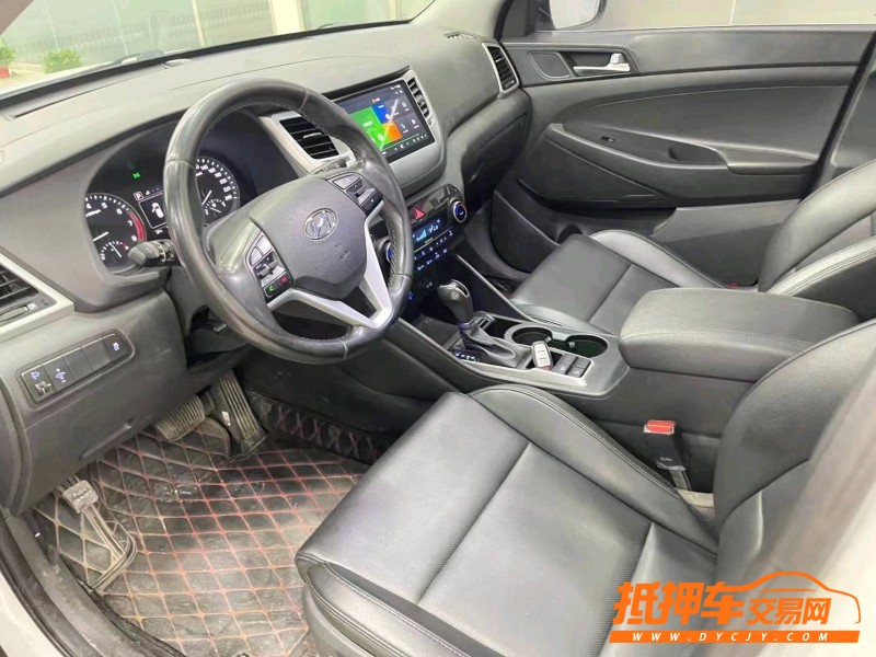 济宁16年现代途胜5