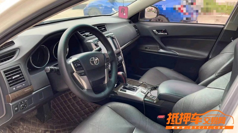 东莞15年丰田锐志4