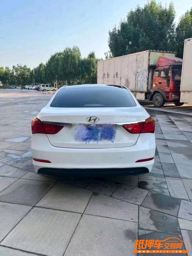 北京14年现代名图9