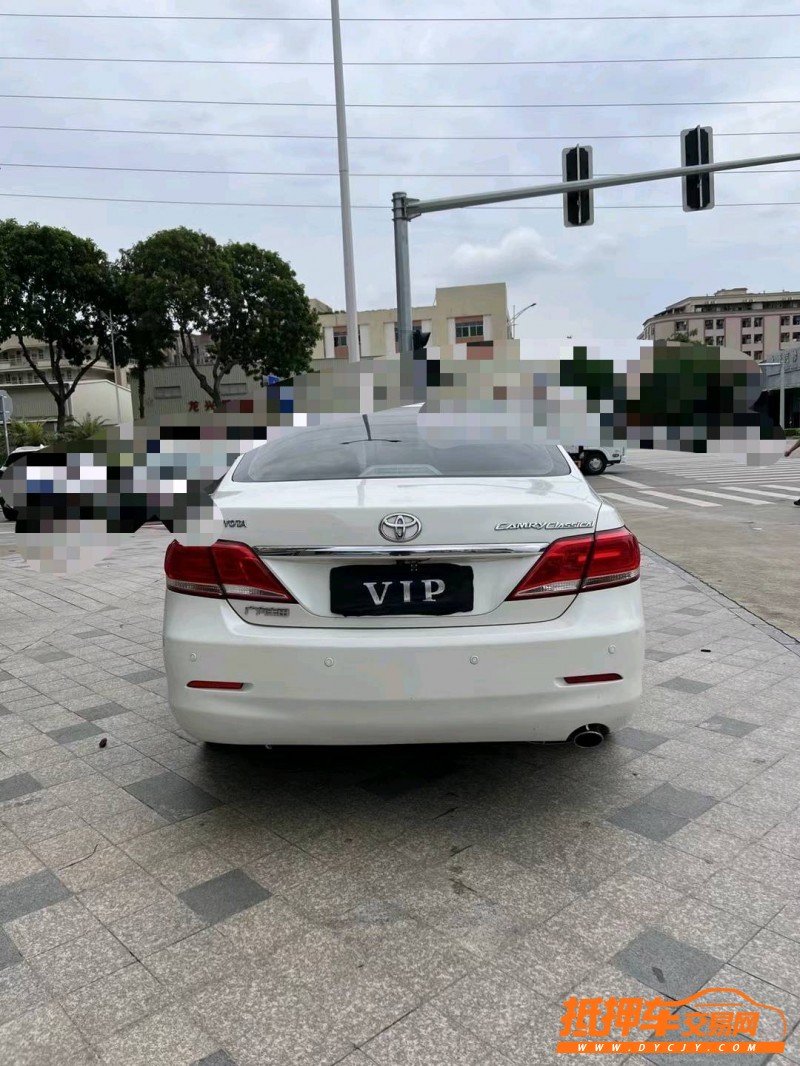 东莞14年丰田凯美瑞9