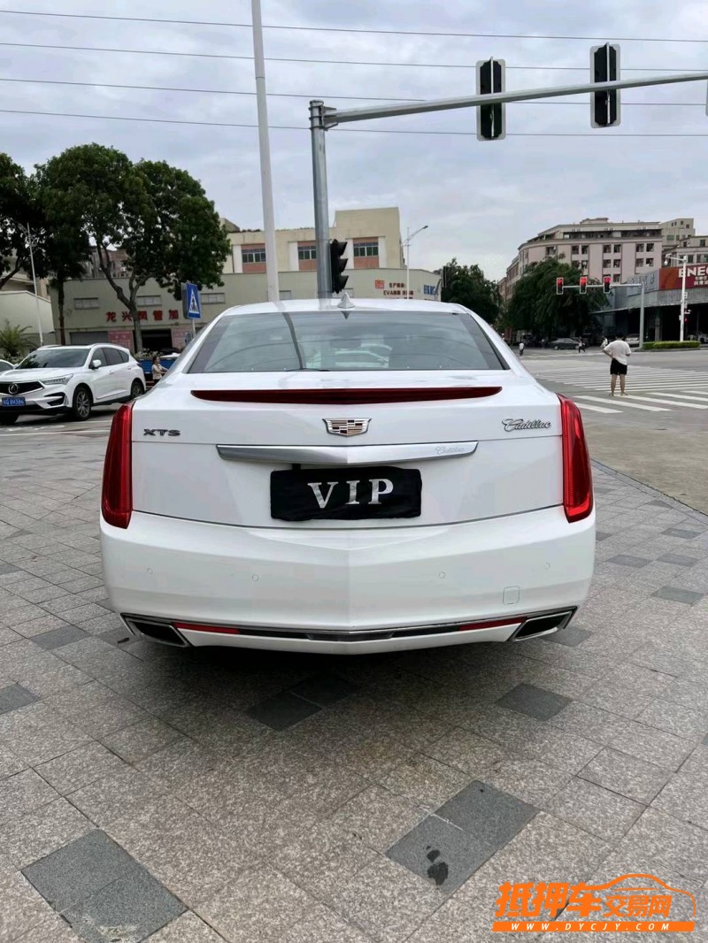 东莞17年凯迪拉克XTS8