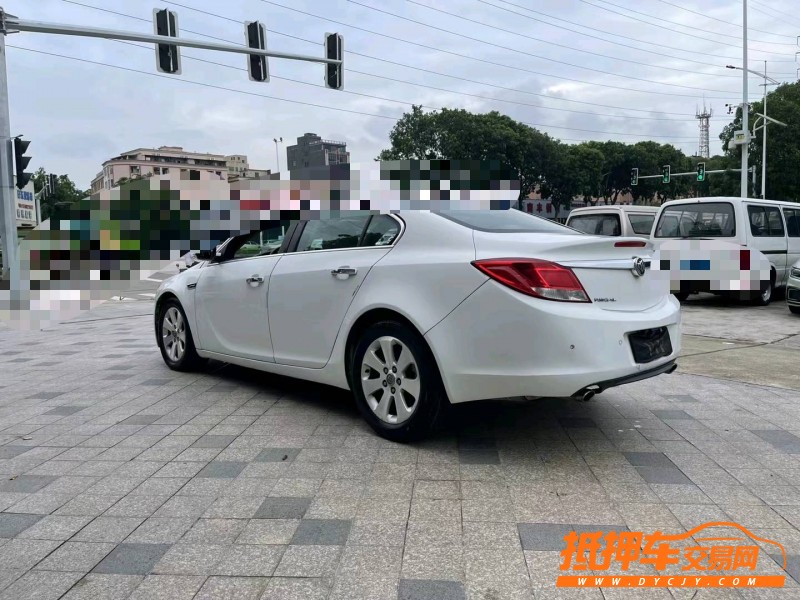 东莞11年别克君威7