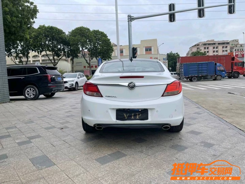 东莞11年别克君威9