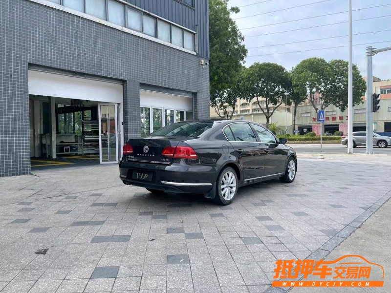 东莞14年大众迈腾8