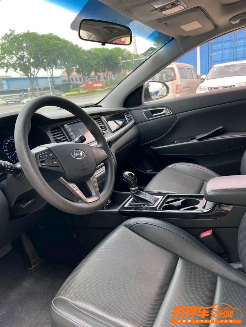 东莞18年现代名图5