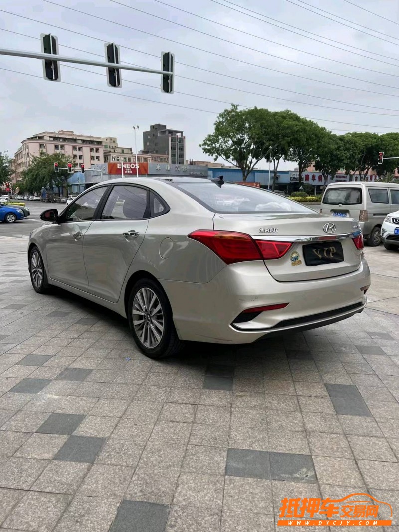 东莞18年现代名图8