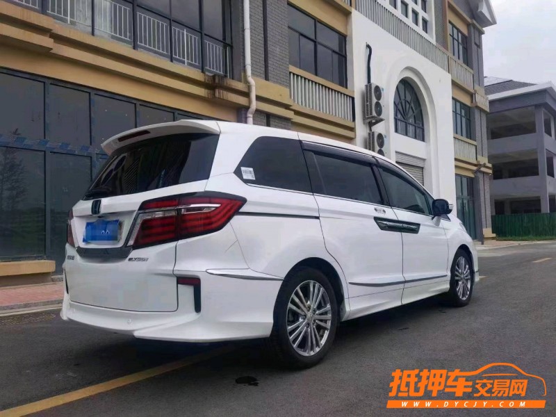 烟台18年本田艾力绅8