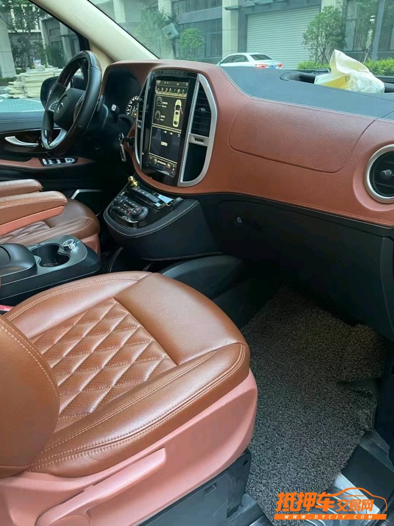 徐州17年奔驰威霆6