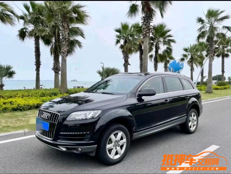 濟寧14年奧迪Q75