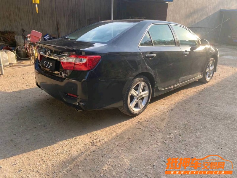 潍坊12年丰田凯美瑞7