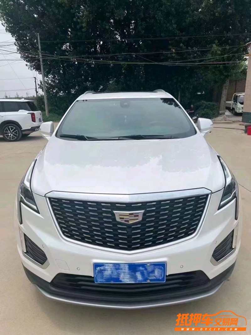 保定19年凱迪拉克XT59