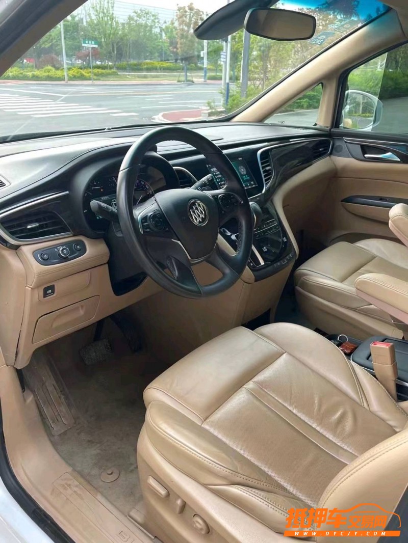 徐州18年别克GL84