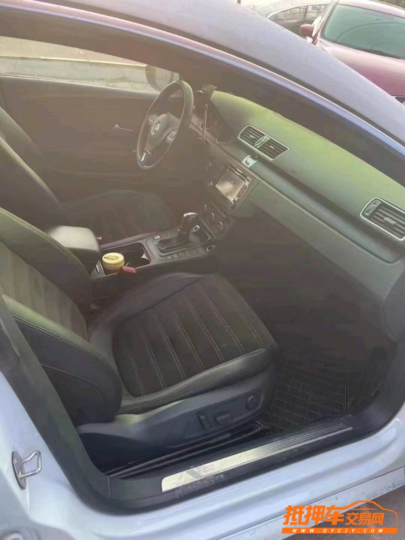 济宁17年大众CC2