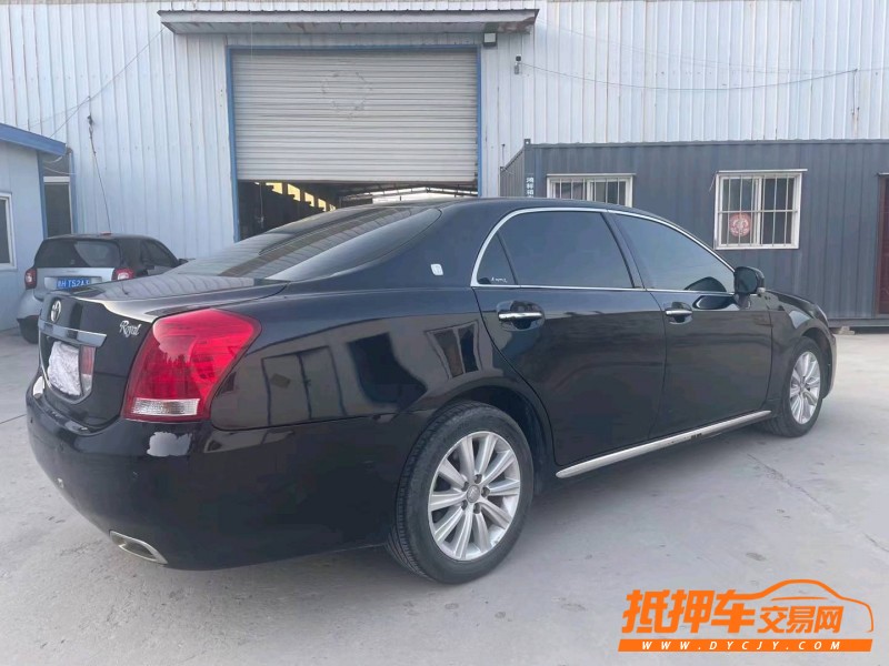 济宁12年丰田皇冠7