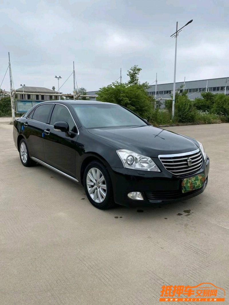 徐州11年丰田皇冠2