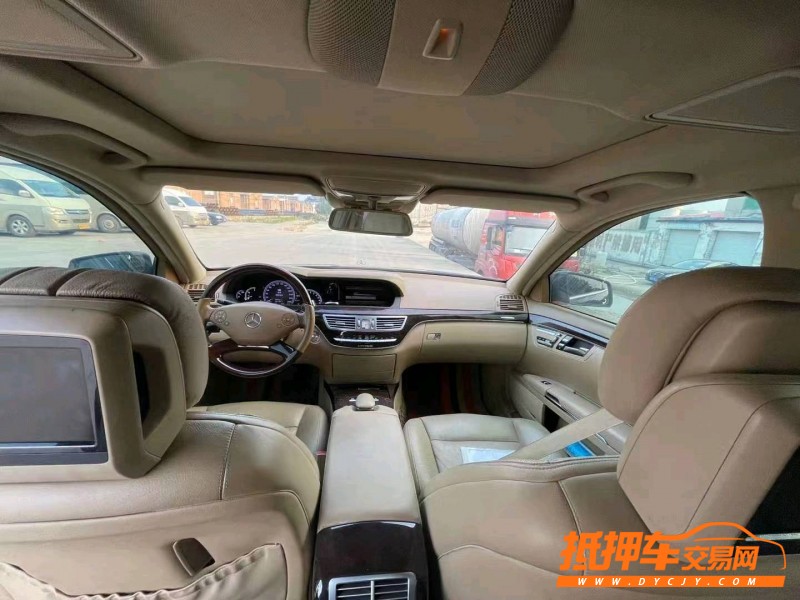潍坊13年奔驰S8