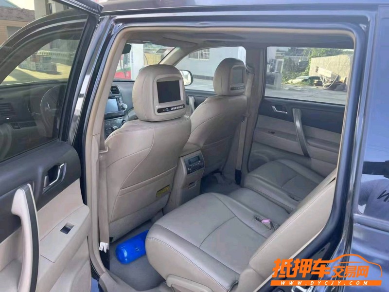 潍坊10年丰田汉兰达6