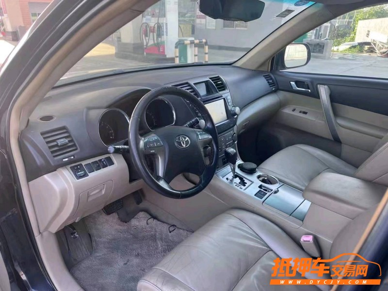 潍坊10年丰田汉兰达8