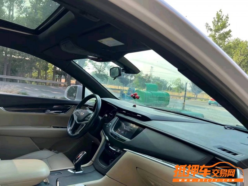 北京16年凯迪拉克XT55