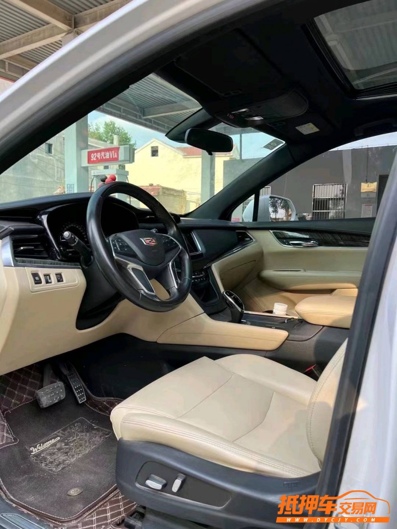 北京16年凯迪拉克XT51