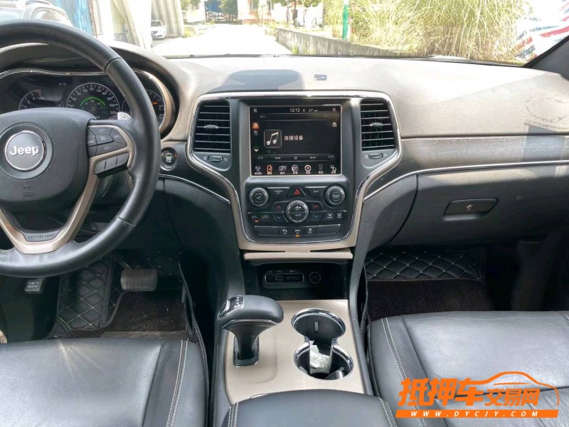 成都15年Jeep大切諾基6