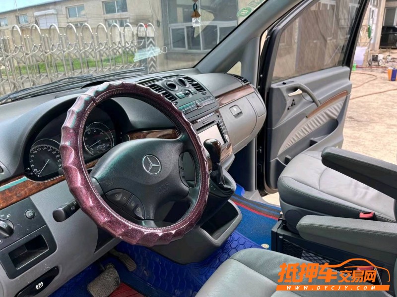 沈阳10年奔驰唯雅诺2