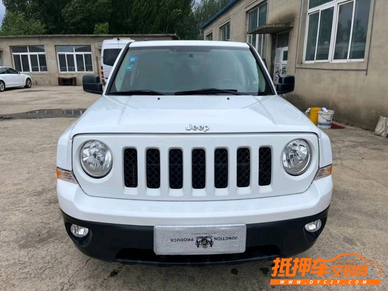 沈陽15年Jeep自由客1