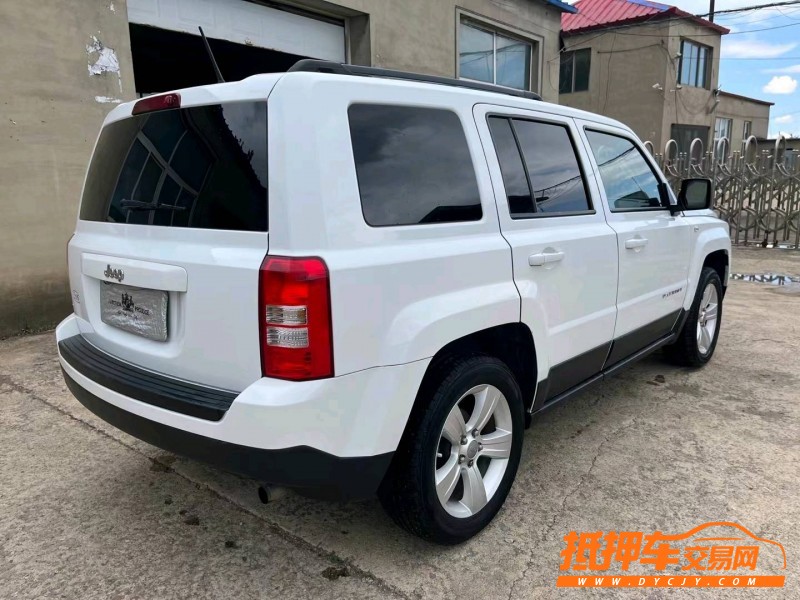 沈陽15年Jeep自由客6