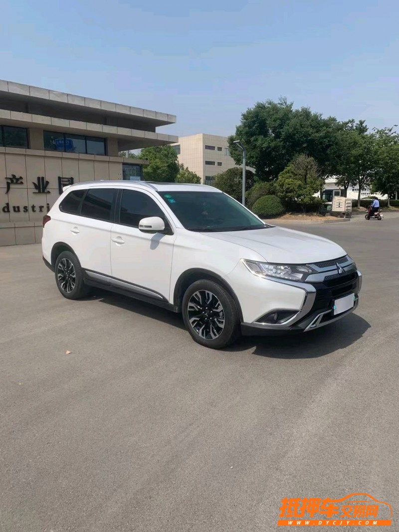 徐州20年三菱欧蓝德3