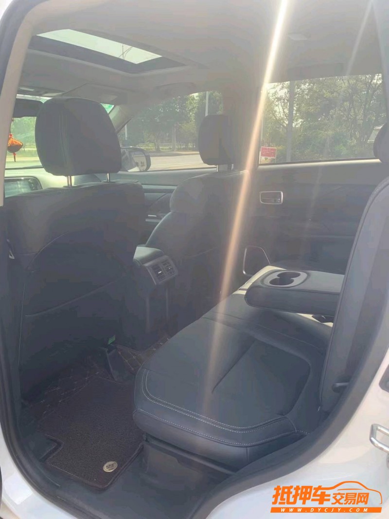 徐州20年三菱欧蓝德4