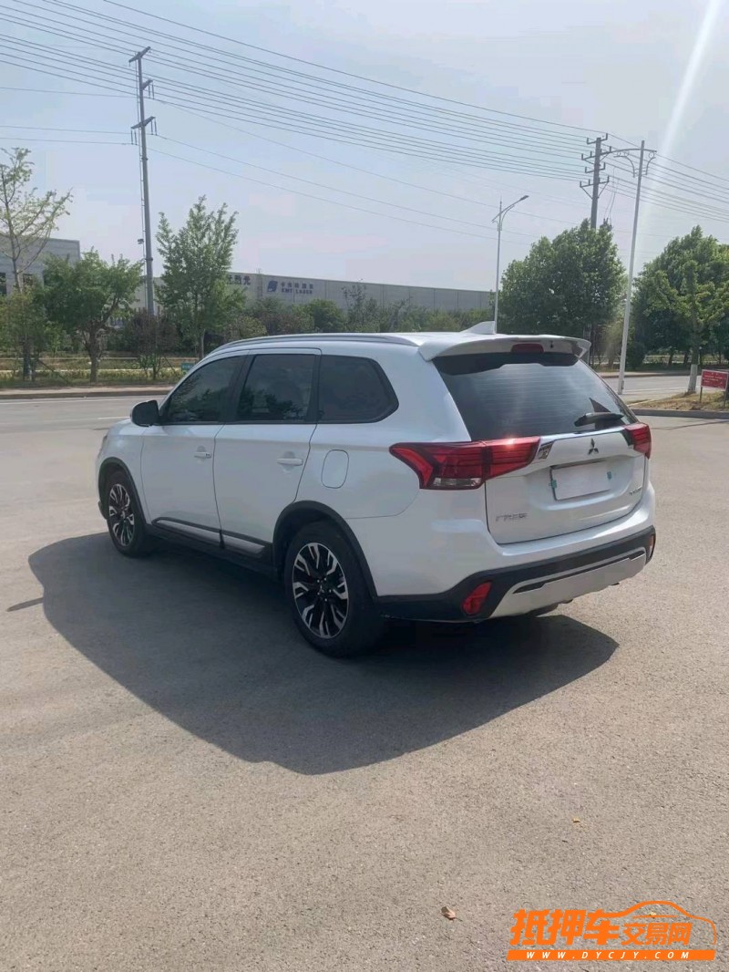 徐州20年三菱欧蓝德7