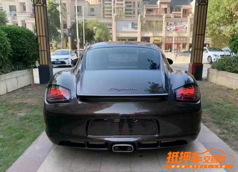 佛山10年保時捷卡曼5