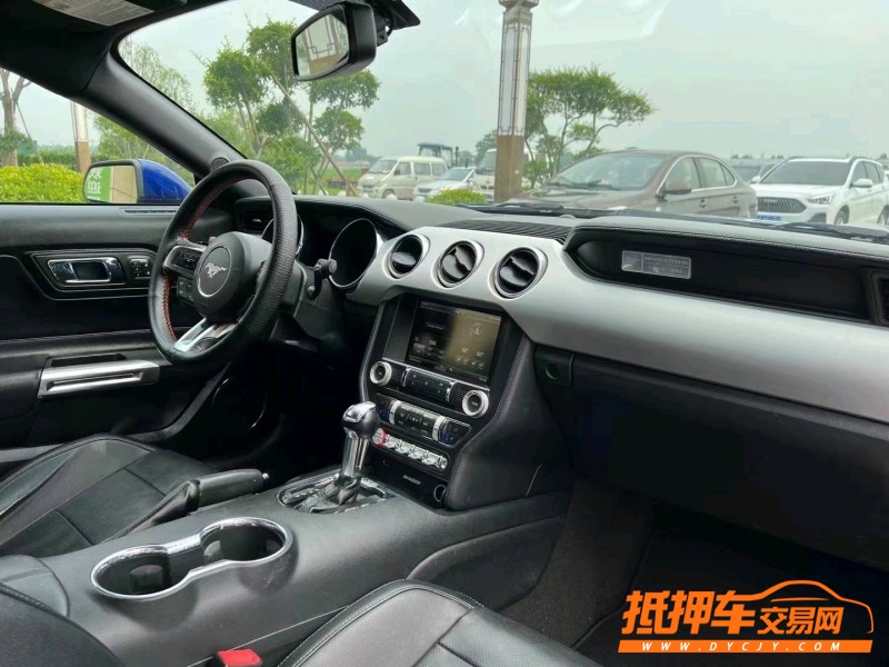 潍坊15年福特野马5